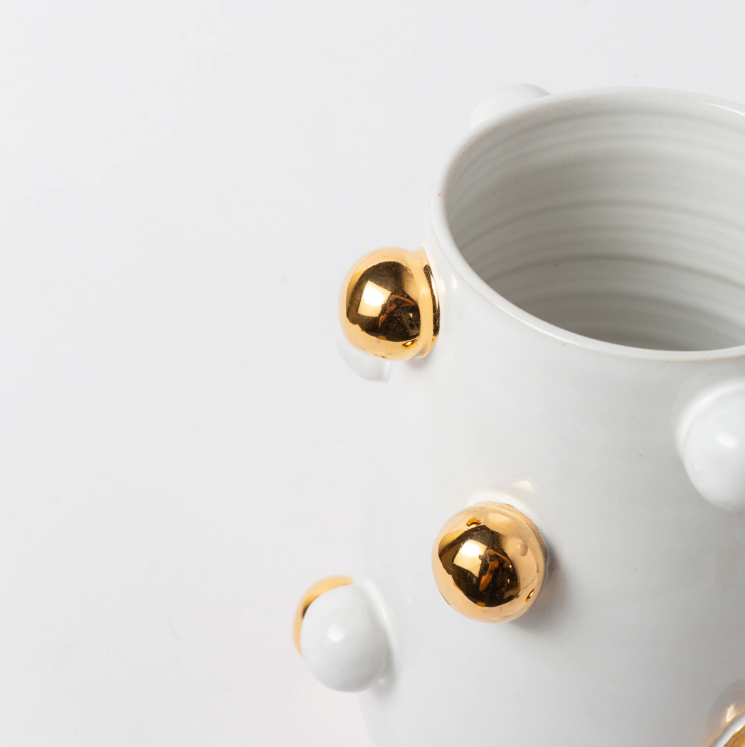 vaso nina bolotas ouro alternado branco