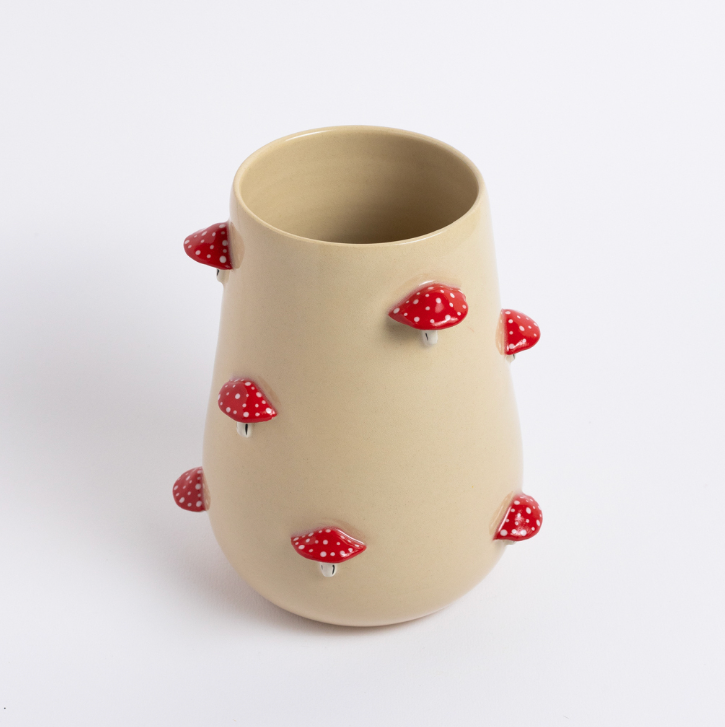 vaso nina cogumelo nude