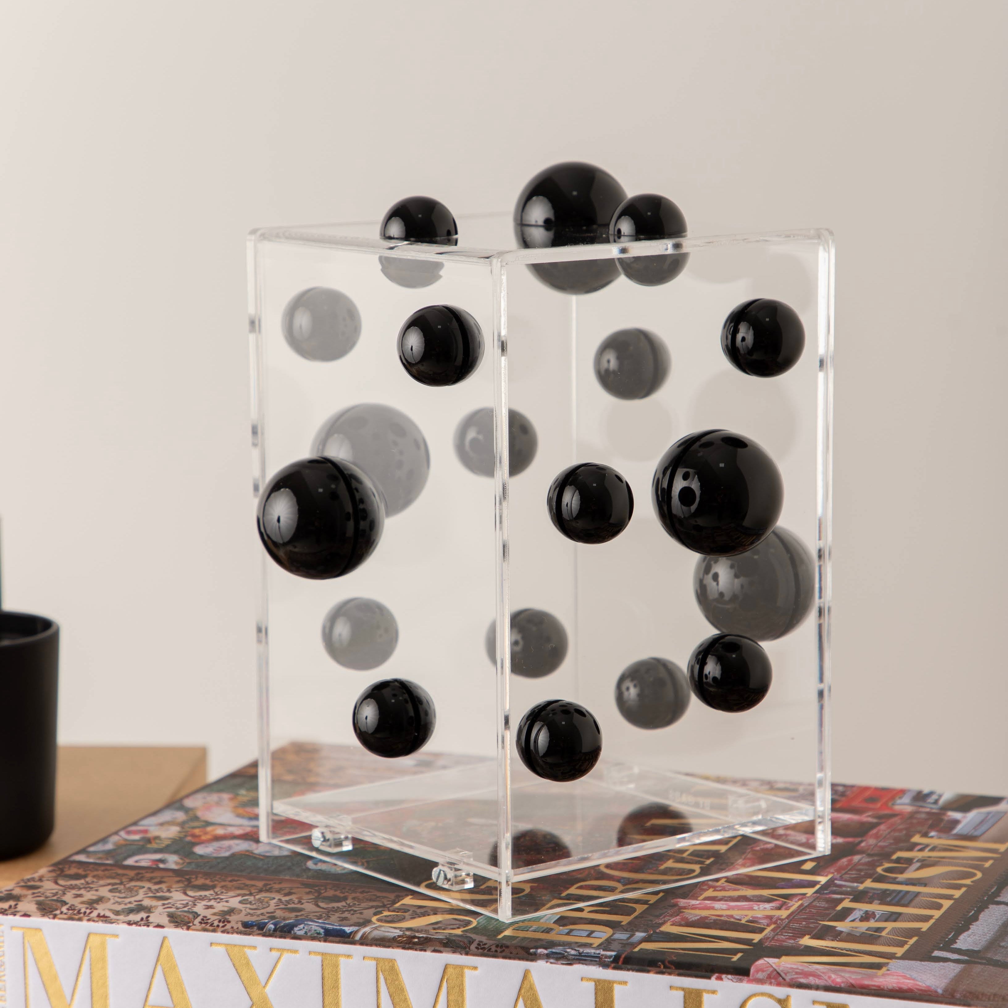 escultura match black