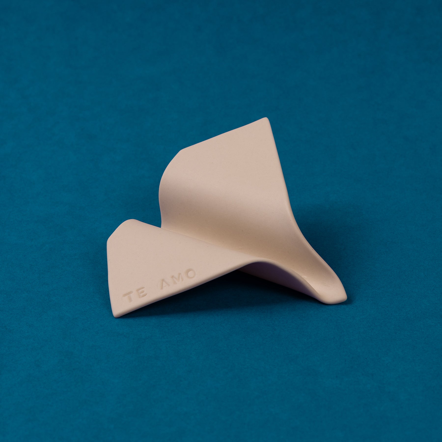 mini avião em porcelana - te amo