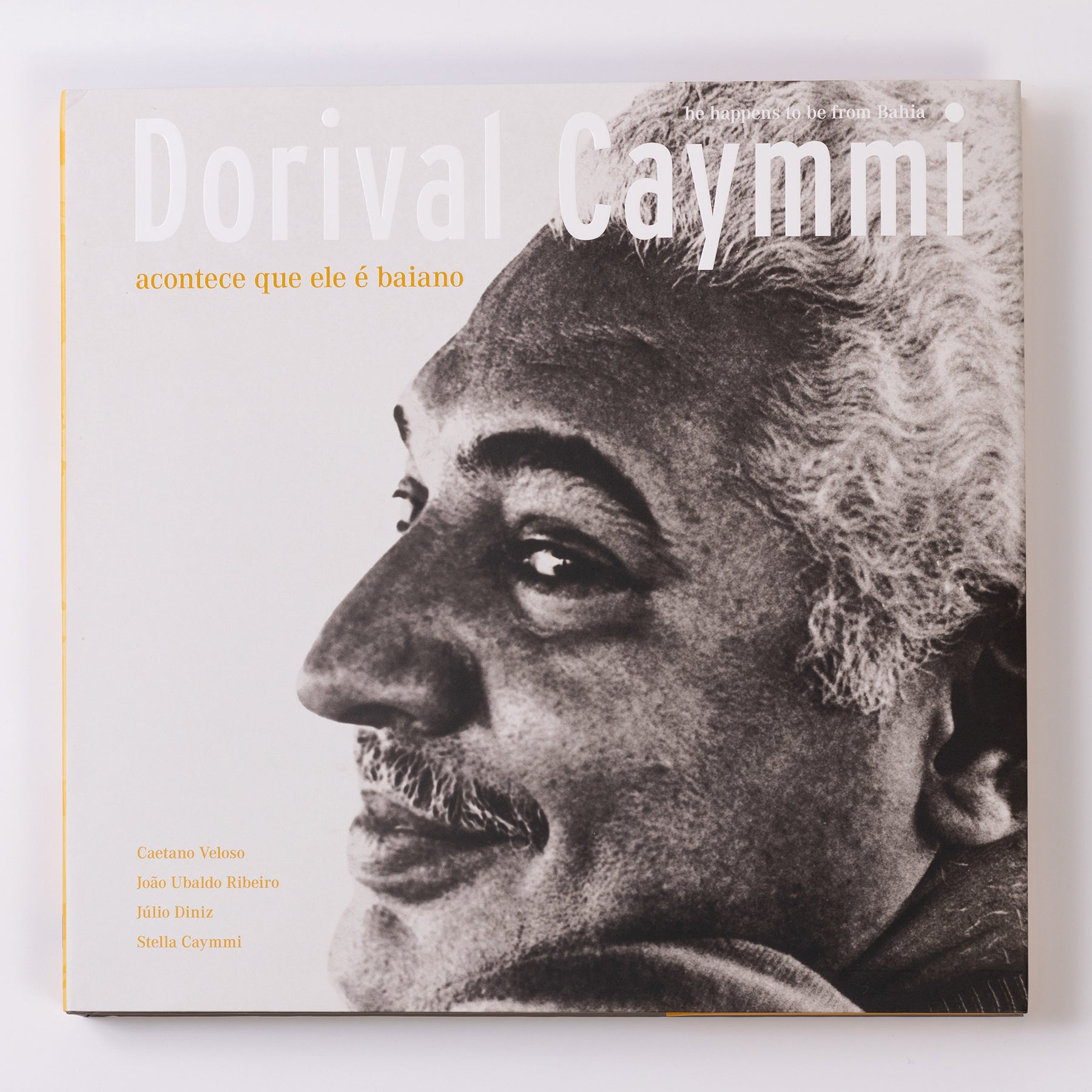 livro dorival caymmi - acontece que ele é baiano